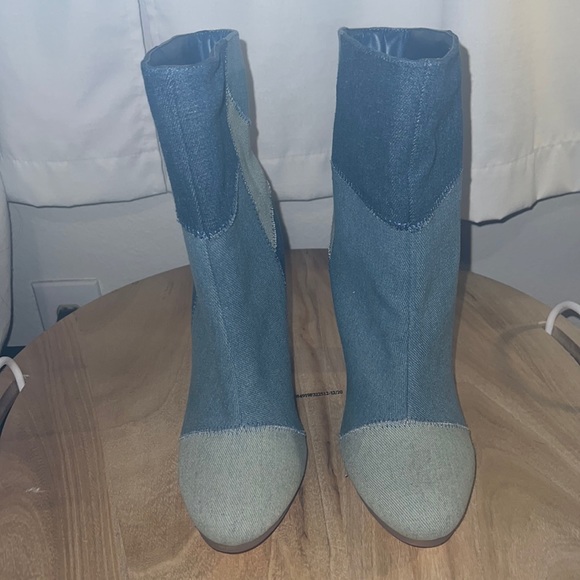 Shoes - NEW YORK AND COMPANY JEAN BOOTIES